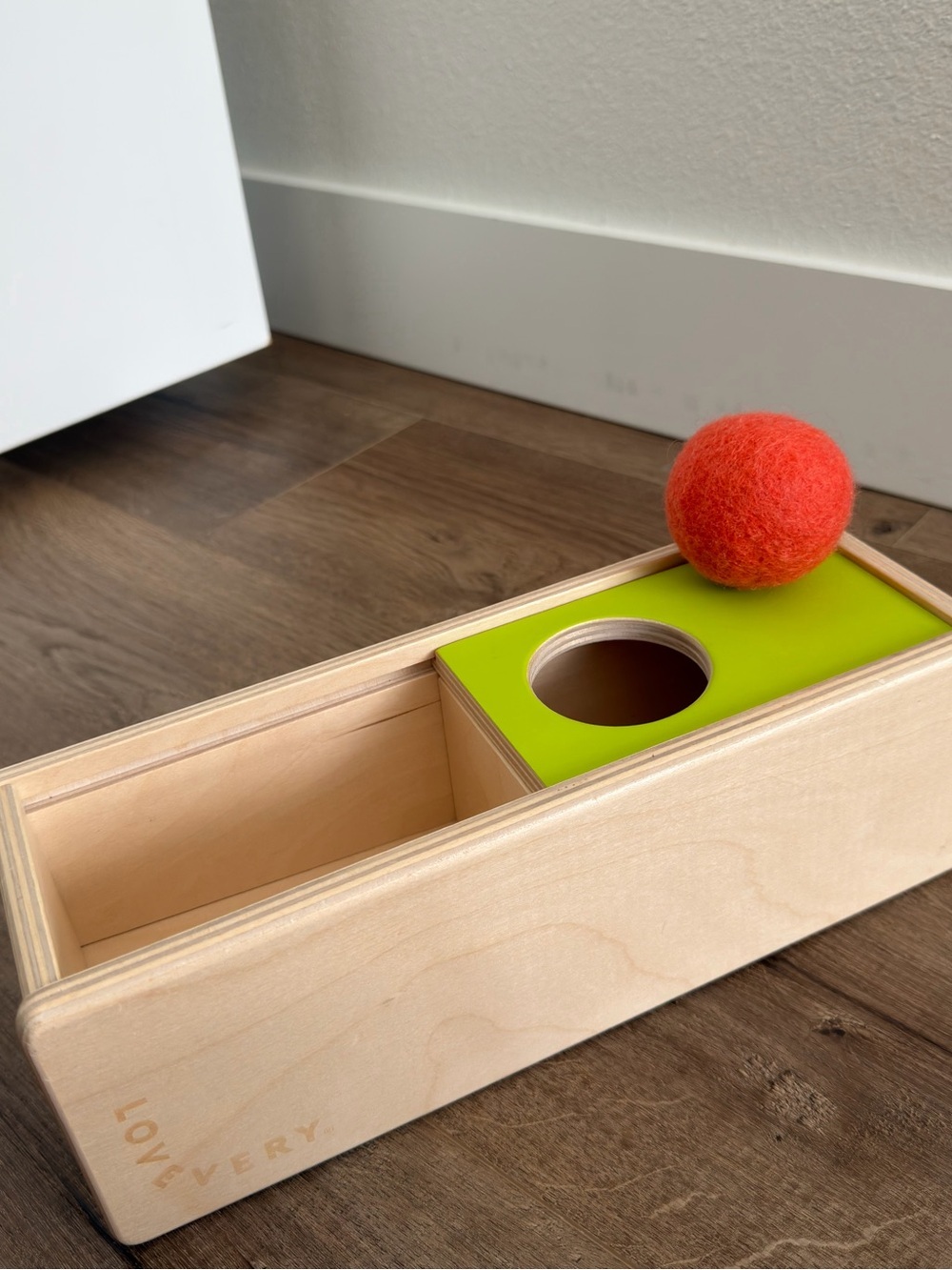 Lovevery Sliding Top Wooden Box Motor Hand Skills 11-12 Months